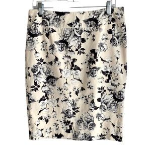 Lord & Taylor 424 Fifth Size 8 Petite Ivory Black Floral Print Midi Pencil Skirt